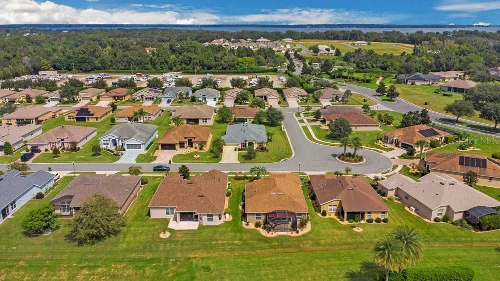 На продажу: $340,000 (2 спален, 2 ванн, 1665 Квадратных фут)