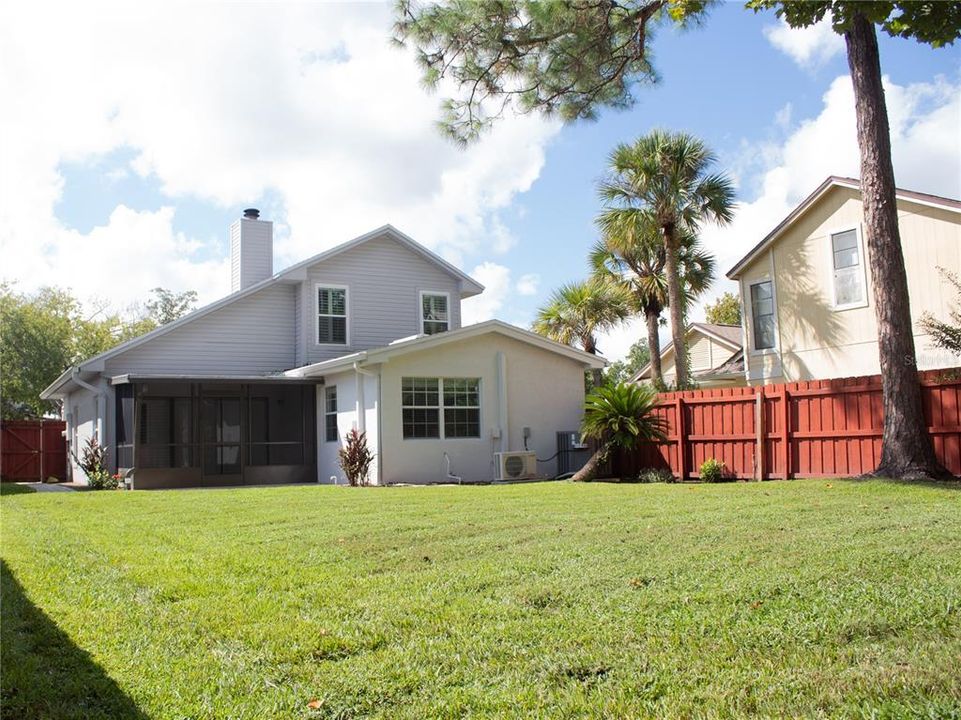 Activo con contrato: $385,000 (3 camas, 3 baños, 1724 Pies cuadrados)