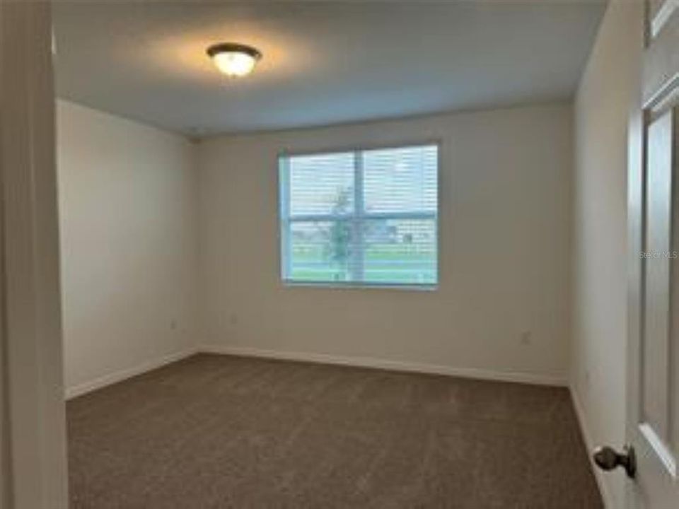 For Rent: $2,200 (4 beds, 3 baths, 1978 Square Feet)