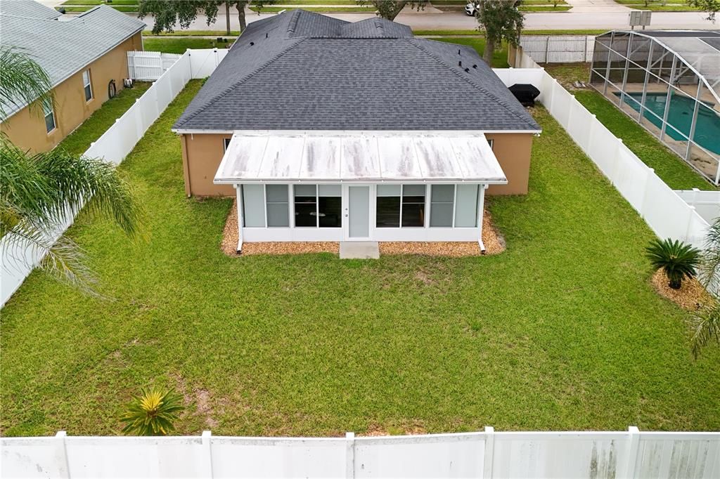 For Rent: $2,500 (3 beds, 2 baths, 1424 Square Feet)