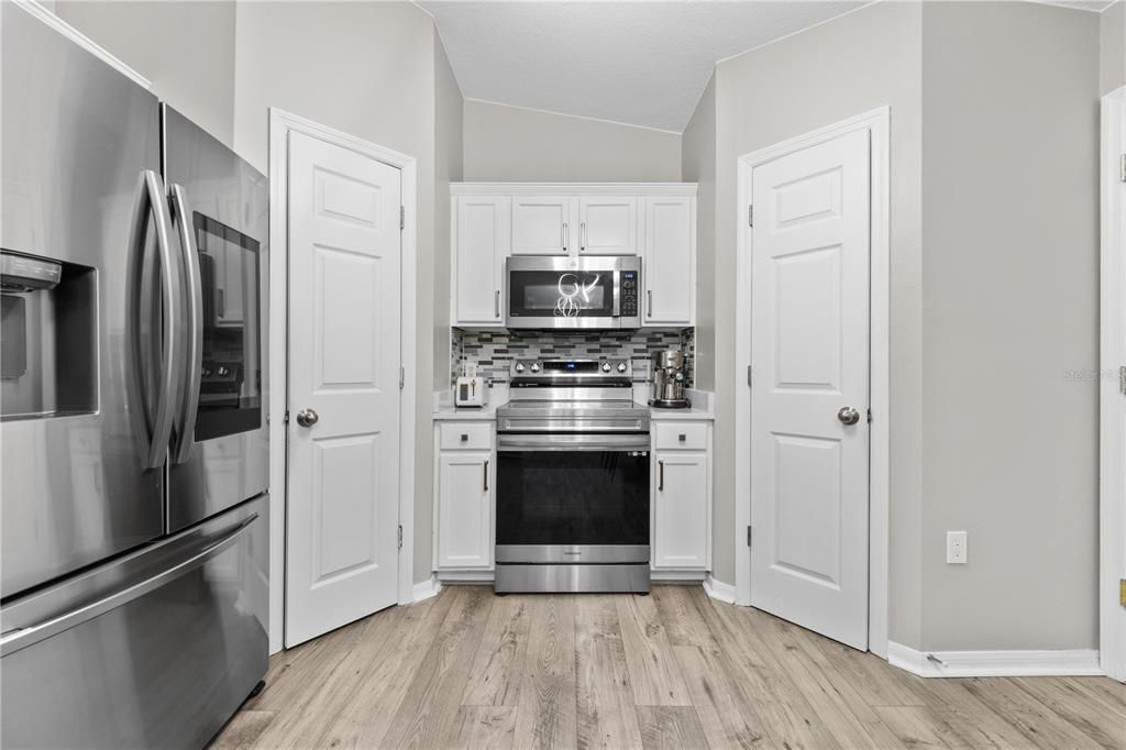 For Rent: $2,500 (3 beds, 2 baths, 1424 Square Feet)
