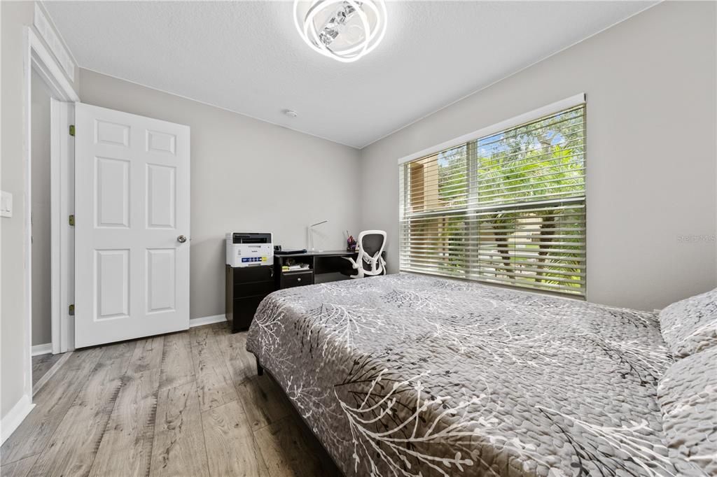 For Rent: $2,500 (3 beds, 2 baths, 1424 Square Feet)