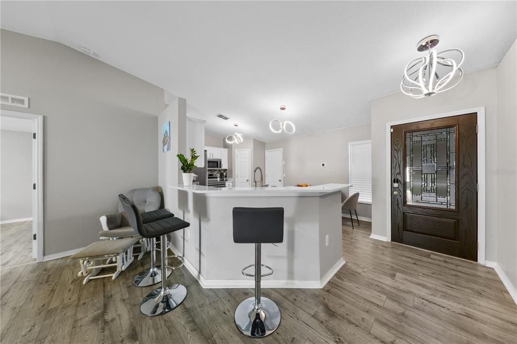 For Rent: $2,500 (3 beds, 2 baths, 1424 Square Feet)