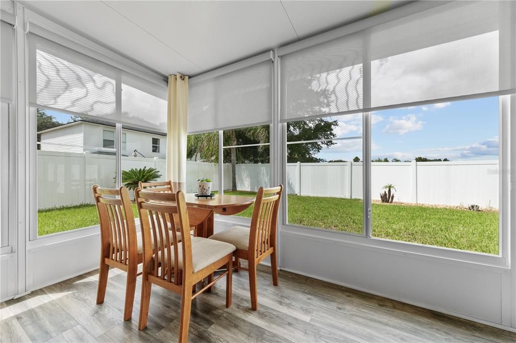 For Rent: $2,500 (3 beds, 2 baths, 1424 Square Feet)