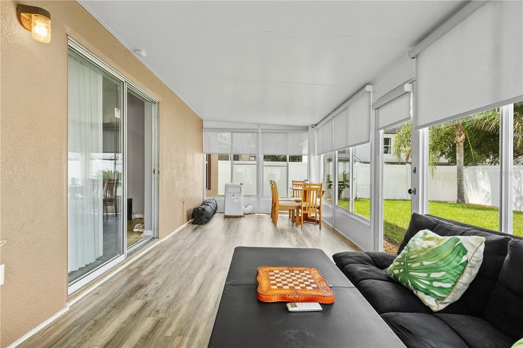 For Rent: $2,500 (3 beds, 2 baths, 1424 Square Feet)
