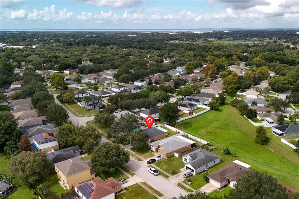 For Rent: $2,500 (3 beds, 2 baths, 1424 Square Feet)