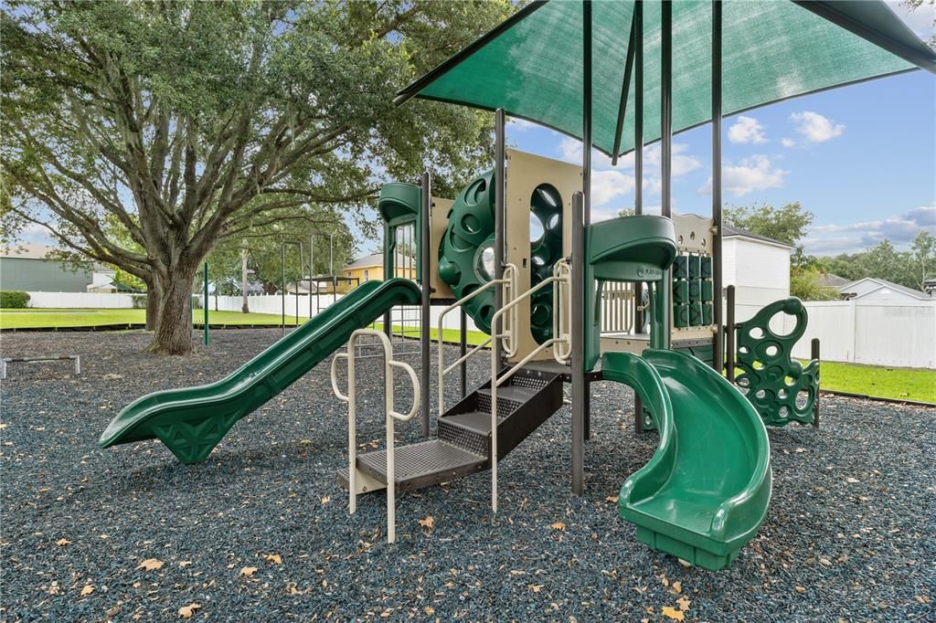 For Rent: $2,500 (3 beds, 2 baths, 1424 Square Feet)