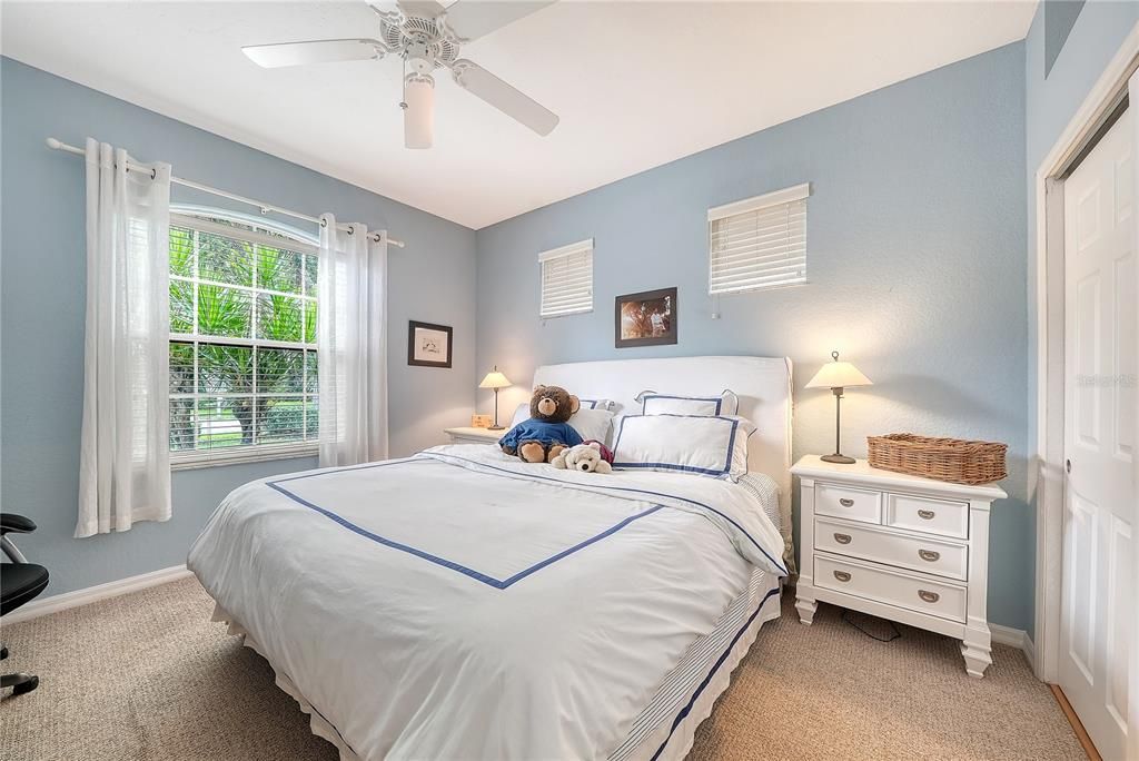 For Sale: $685,000 (3 beds, 2 baths, 2294 Square Feet)