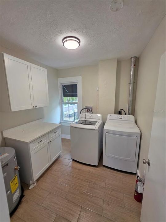 В аренду: $1,900 (2 спален, 1 ванн, 1160 Квадратных фут)