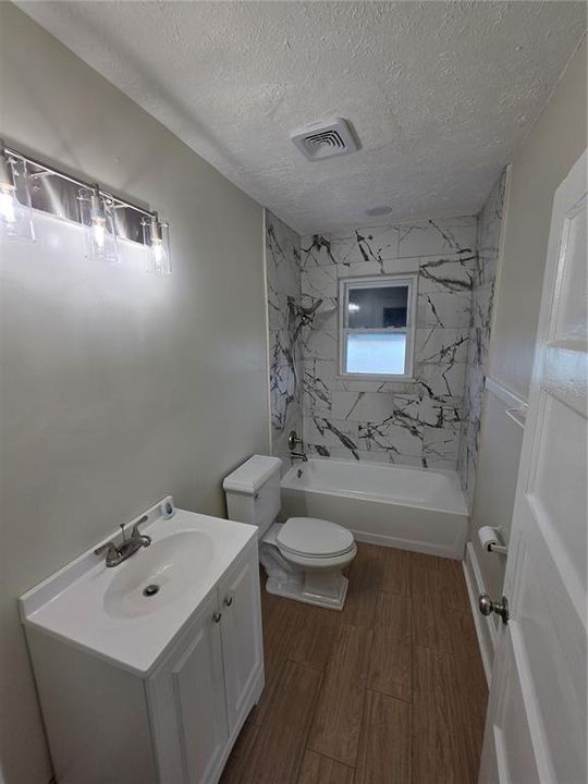 В аренду: $1,900 (2 спален, 1 ванн, 1160 Квадратных фут)