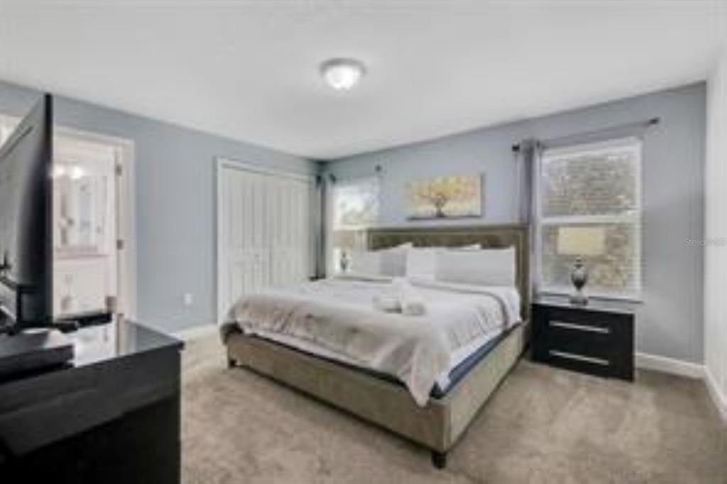 En Venta: $350,000 (4 camas, 3 baños, 1914 Pies cuadrados)