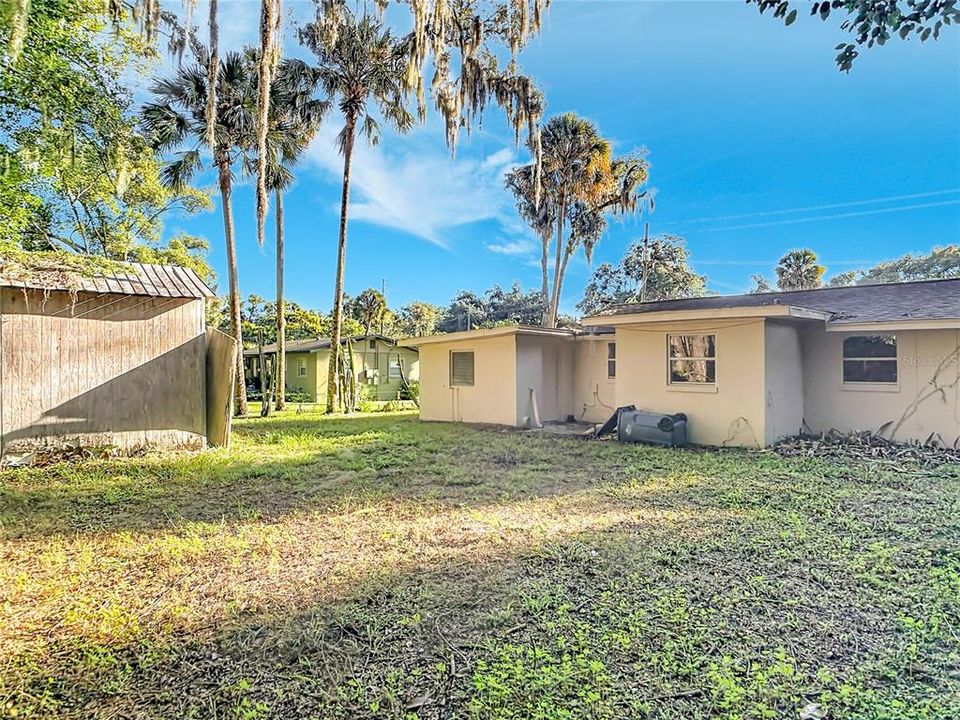 For Sale: $175,000 (2 beds, 1 baths, 574 Square Feet)