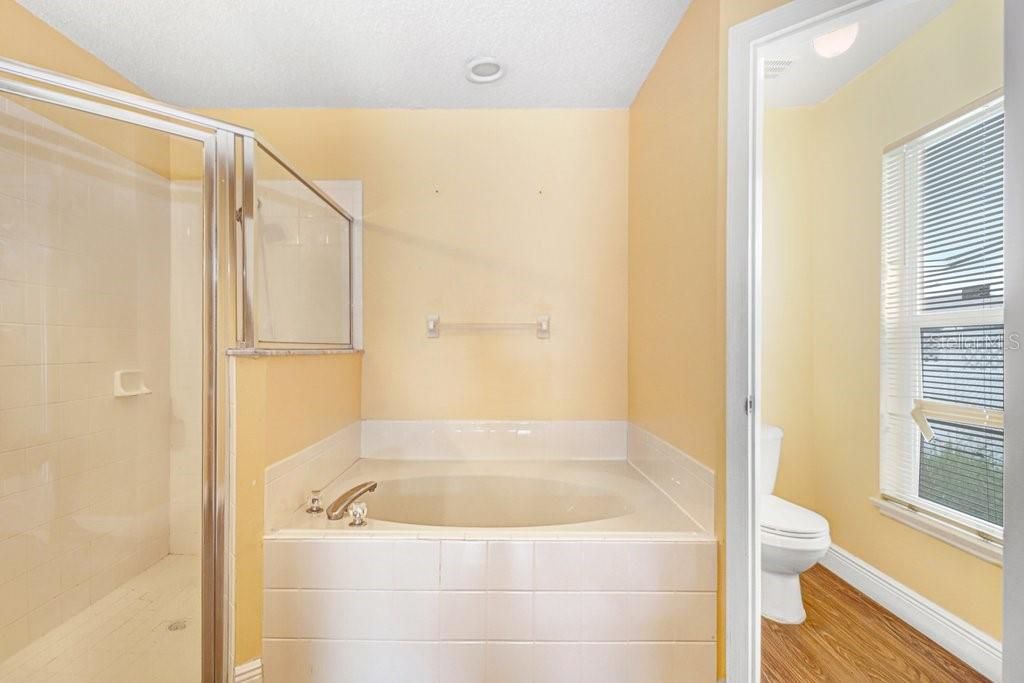 For Sale: $312,000 (3 beds, 2 baths, 1810 Square Feet)