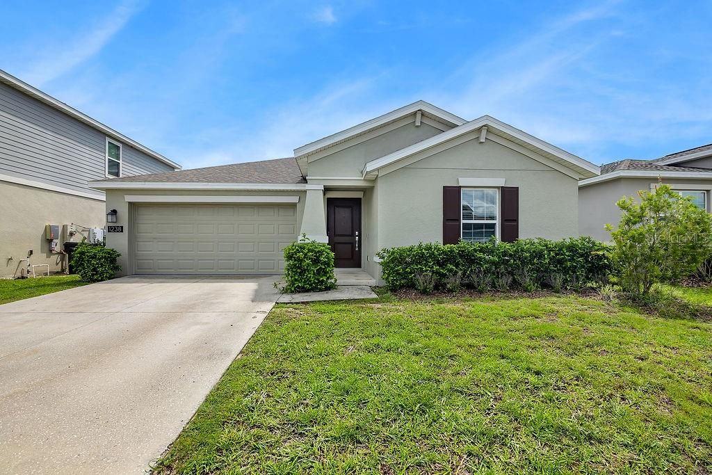 For Rent: $2,300 (3 beds, 2 baths, 1580 Square Feet)