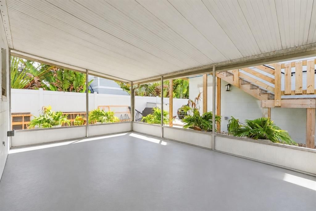 For Rent: $2,450 (2 beds, 2 baths, 800 Square Feet)
