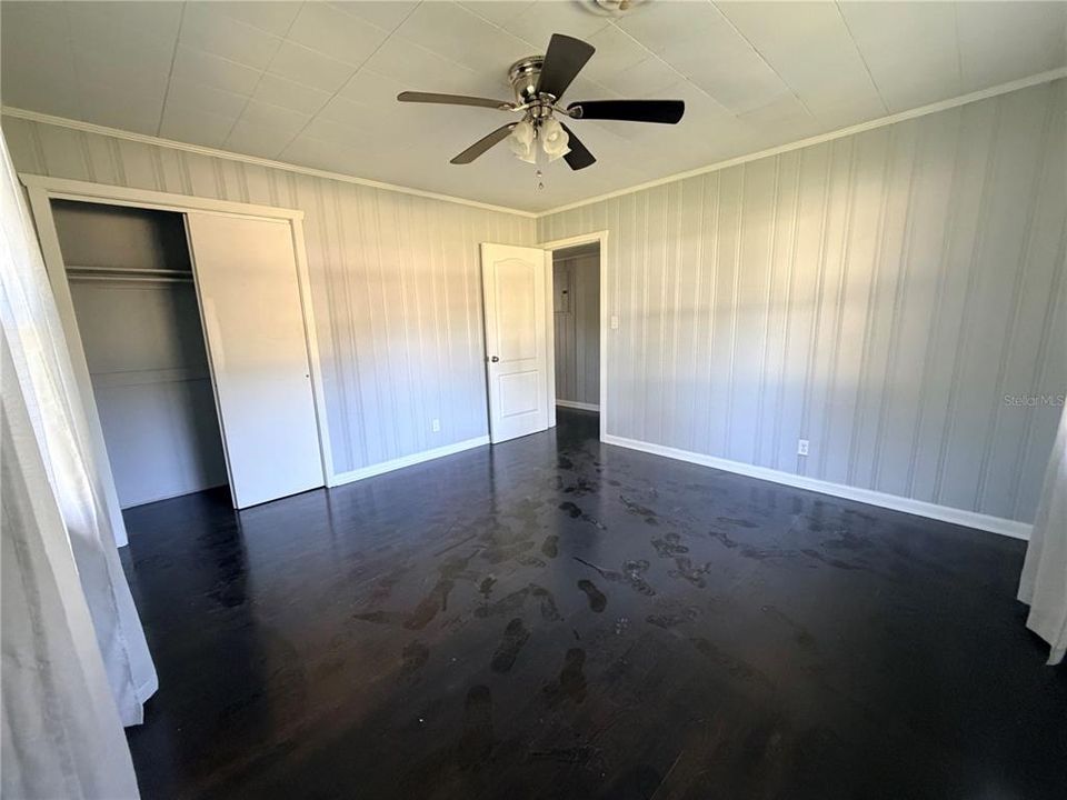 For Sale: $299,500 (4 beds, 2 baths, 1614 Square Feet)