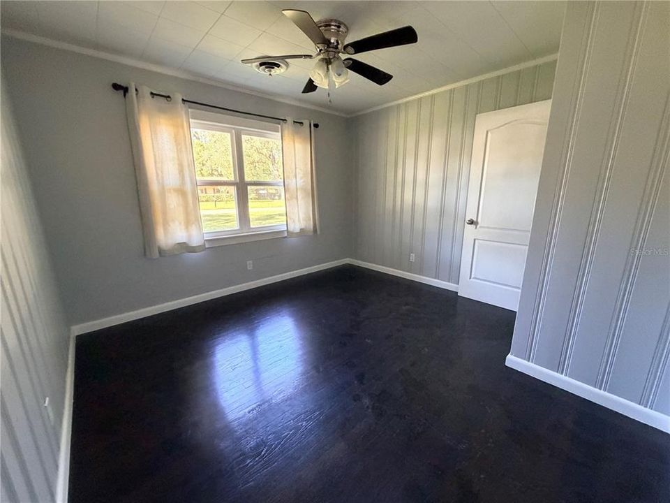 For Sale: $299,500 (4 beds, 2 baths, 1614 Square Feet)