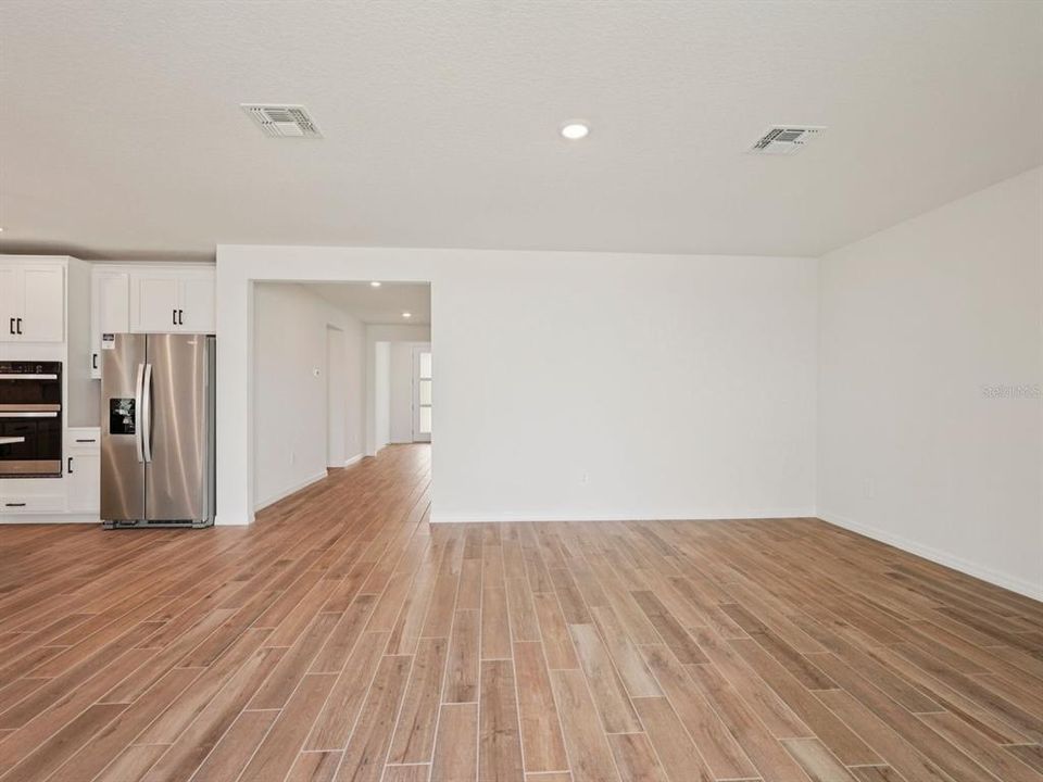 For Sale: $479,801 (4 beds, 3 baths, 2181 Square Feet)