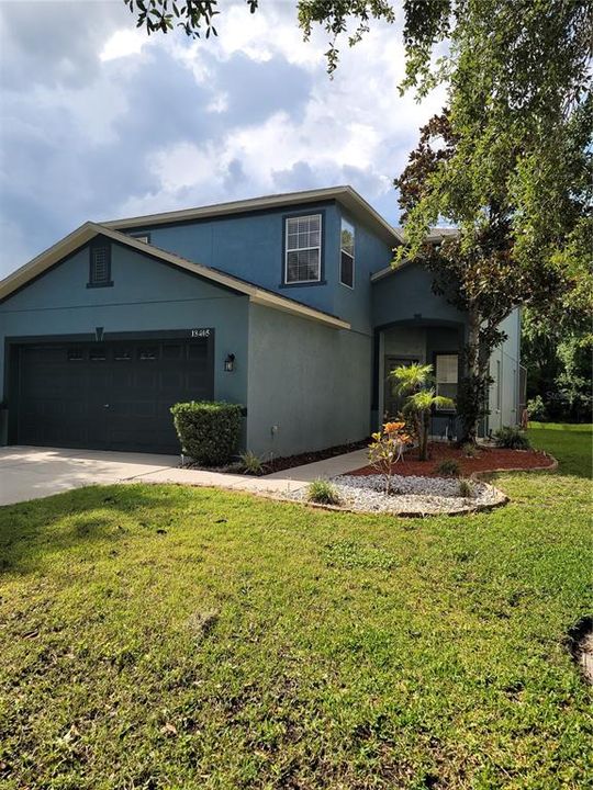 For Rent: $3,000 (5 beds, 2 baths, 2310 Square Feet)