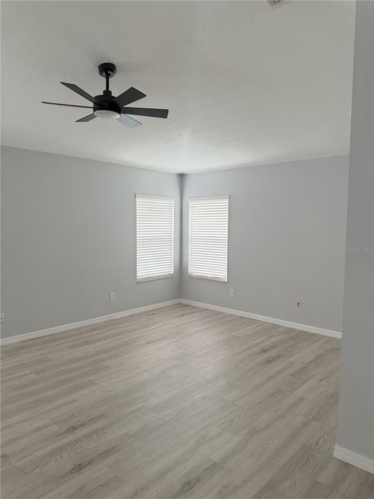 For Rent: $3,000 (5 beds, 2 baths, 2310 Square Feet)