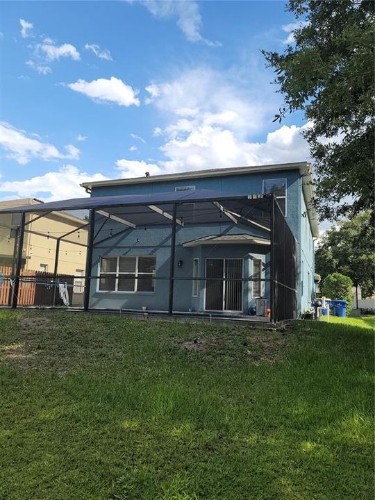 For Rent: $3,000 (5 beds, 2 baths, 2310 Square Feet)