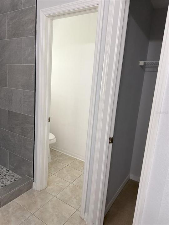 For Rent: $3,000 (5 beds, 2 baths, 2310 Square Feet)