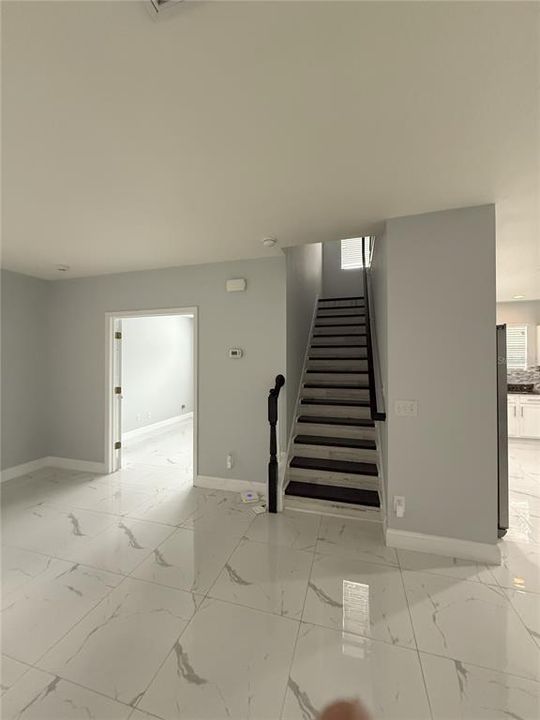 For Rent: $3,000 (5 beds, 2 baths, 2310 Square Feet)