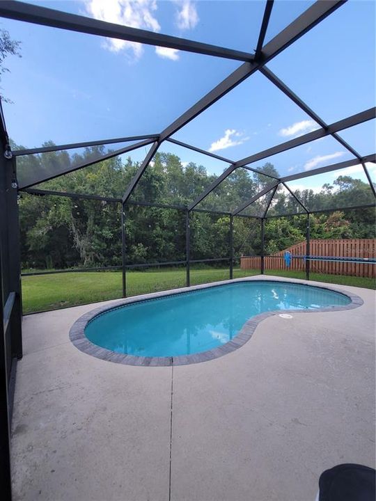 For Rent: $3,000 (5 beds, 2 baths, 2310 Square Feet)
