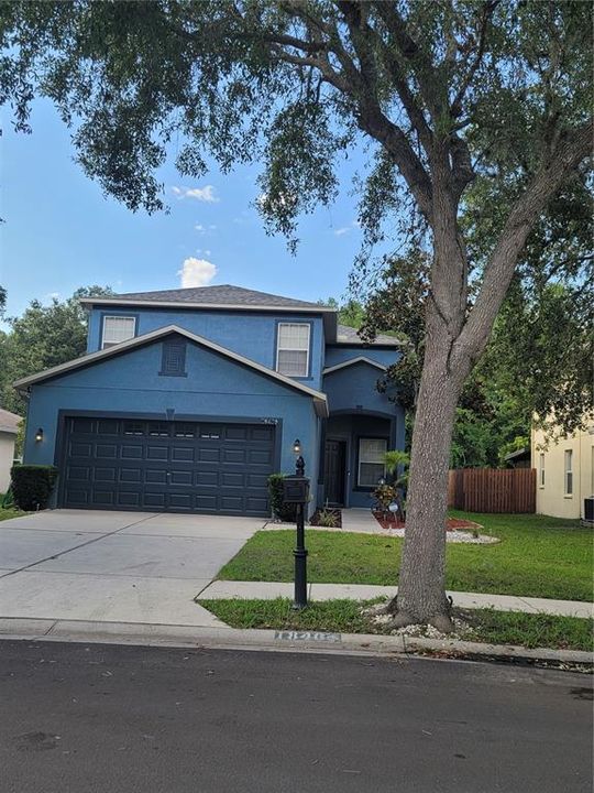 For Rent: $3,000 (5 beds, 2 baths, 2310 Square Feet)