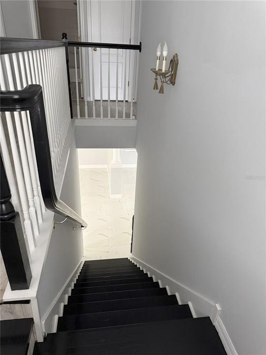For Rent: $3,000 (5 beds, 2 baths, 2310 Square Feet)