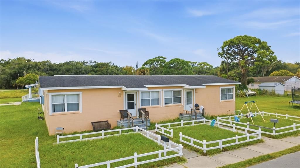 For Sale: $250,000 (4 beds, 0 baths, 1500 Square Feet)