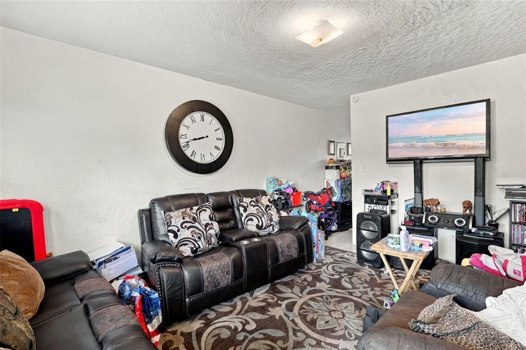 For Sale: $250,000 (4 beds, 0 baths, 1500 Square Feet)