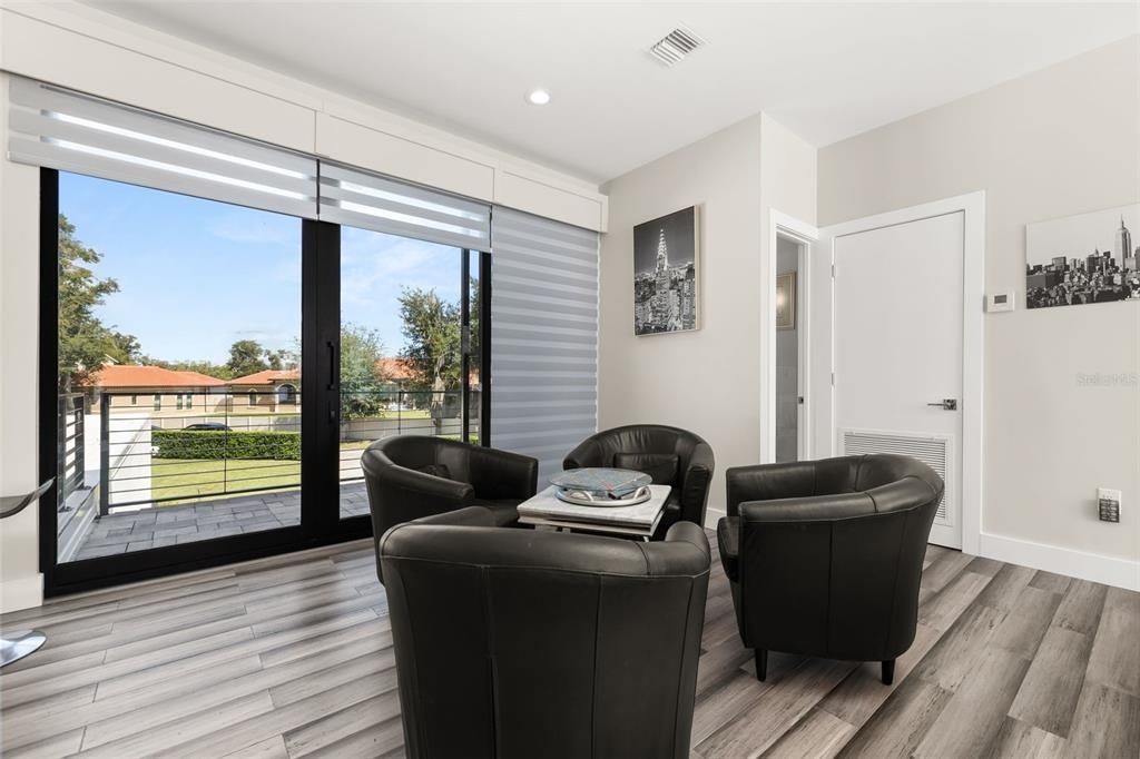 En Venta: $3,250,000 (4 camas, 5 baños, 4200 Pies cuadrados)