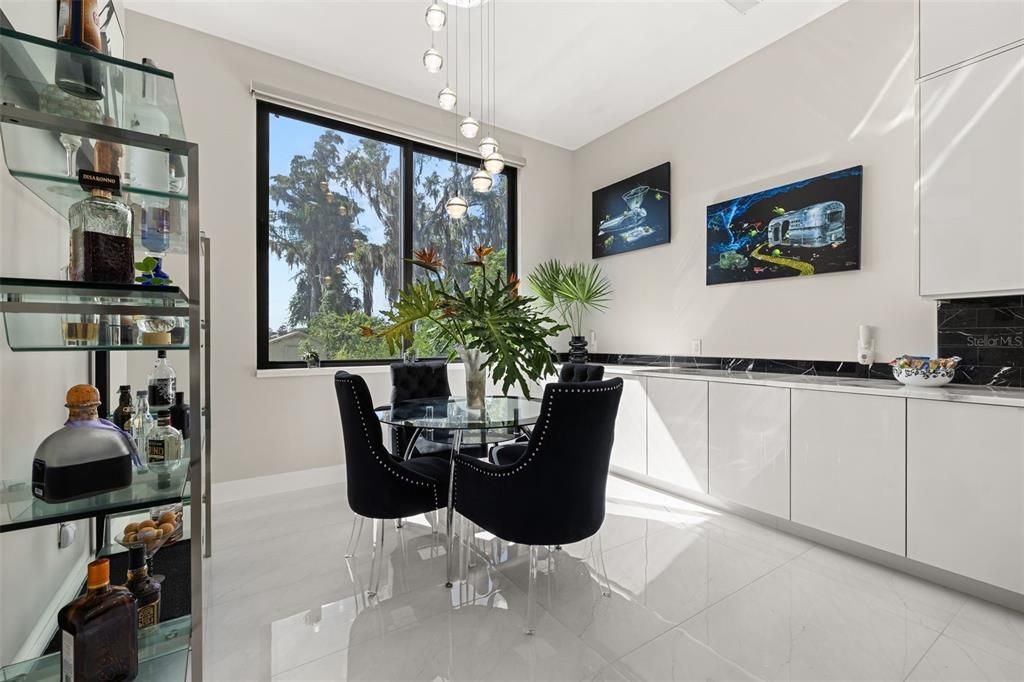 En Venta: $3,250,000 (4 camas, 5 baños, 4200 Pies cuadrados)
