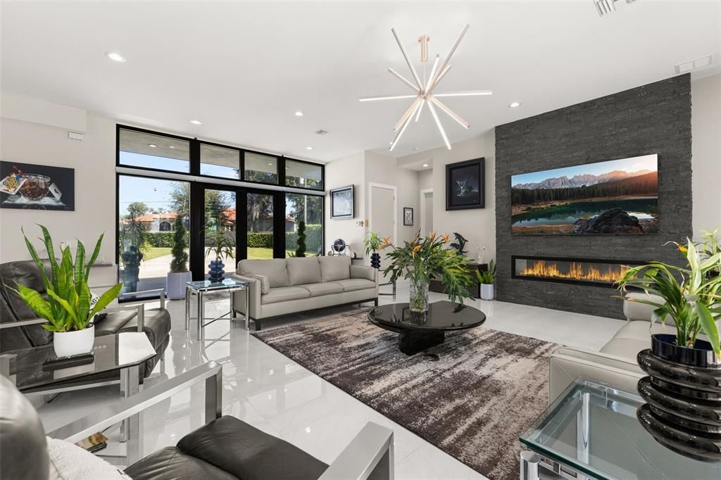 En Venta: $3,250,000 (4 camas, 5 baños, 4200 Pies cuadrados)