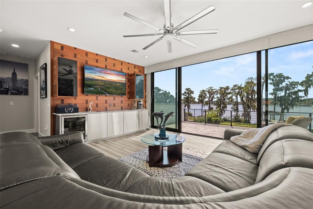 En Venta: $3,250,000 (4 camas, 5 baños, 4200 Pies cuadrados)