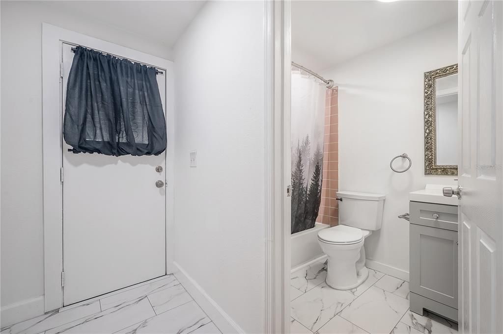 For Rent: $1,500 (2 beds, 1 baths, 792 Square Feet)