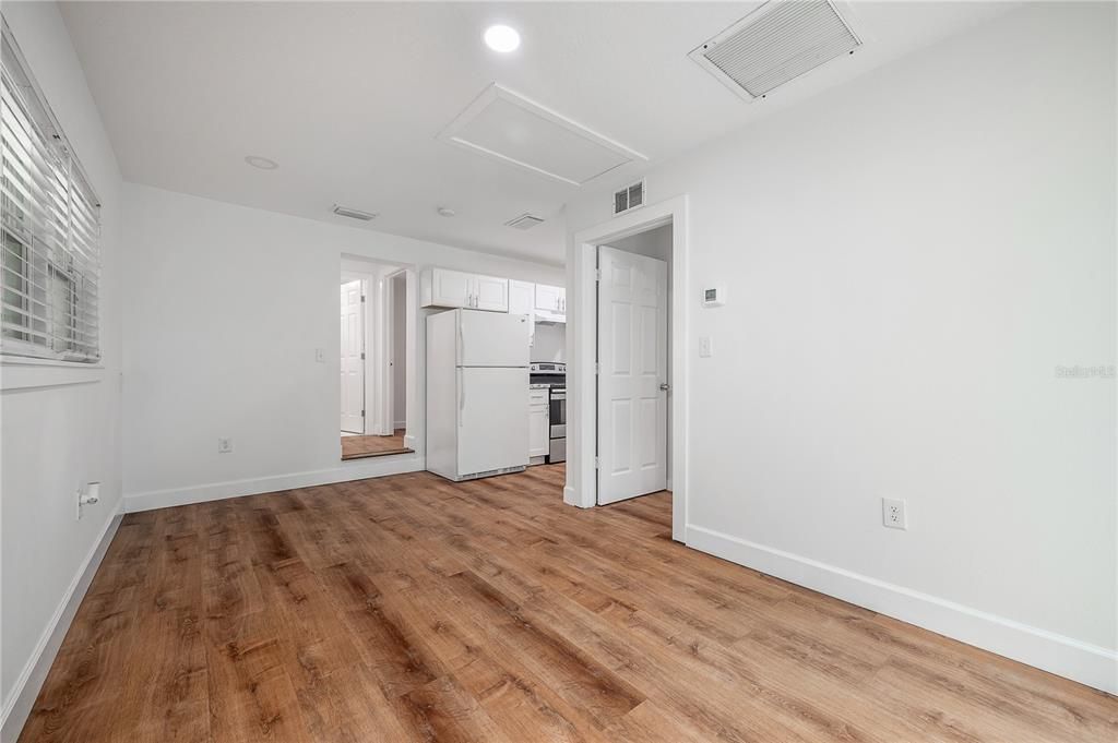 For Rent: $1,500 (2 beds, 1 baths, 792 Square Feet)