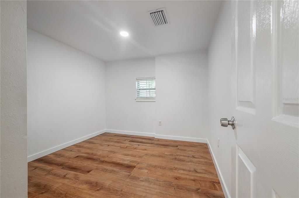 For Rent: $1,500 (2 beds, 1 baths, 792 Square Feet)