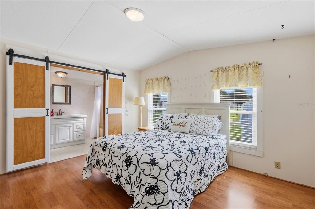 For Sale: $149,900 (3 beds, 2 baths, 960 Square Feet)