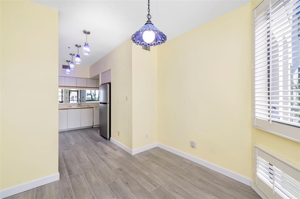 : $624,900 (2 спален, 2 ванн, 1690 Квадратных фут)