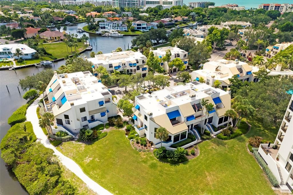 : $624,900 (2 спален, 2 ванн, 1690 Квадратных фут)