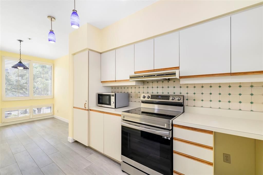 : $624,900 (2 спален, 2 ванн, 1690 Квадратных фут)