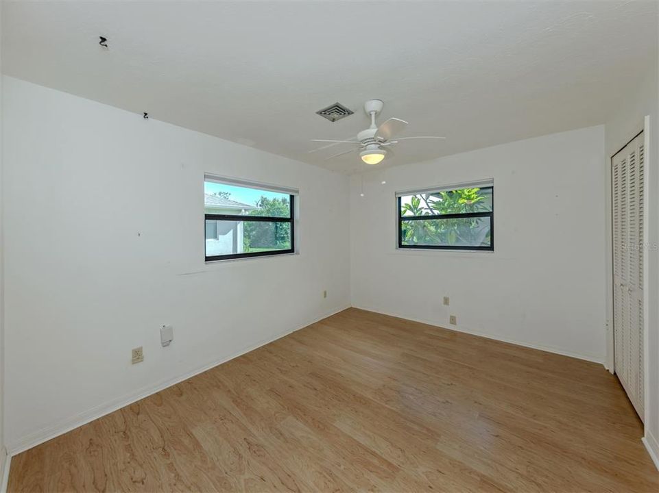 En Venta: $354,900 (2 camas, 2 baños, 1502 Pies cuadrados)