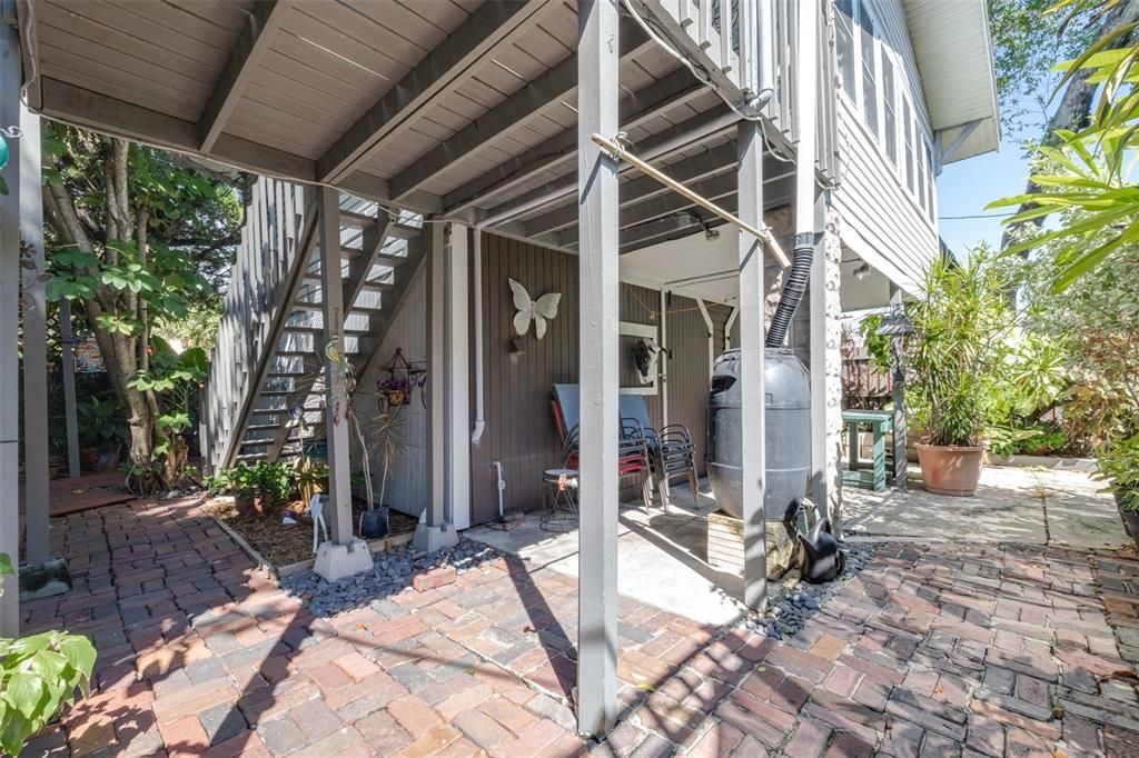 En Venta: $775,000 (4 camas, 3 baños, 2432 Pies cuadrados)