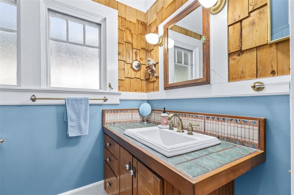 En Venta: $775,000 (4 camas, 3 baños, 2432 Pies cuadrados)