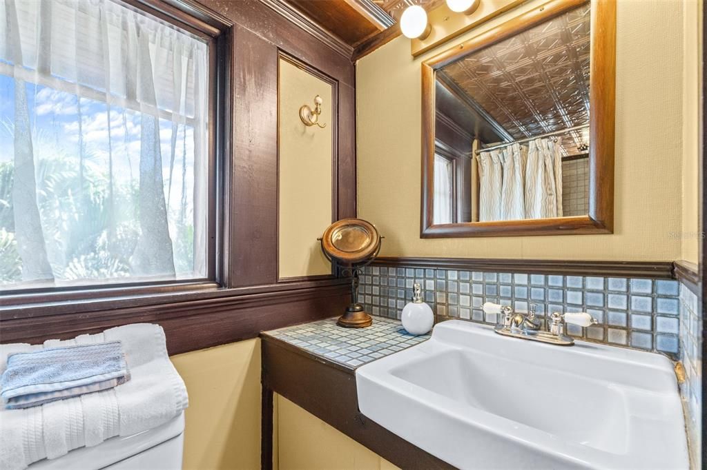 En Venta: $775,000 (4 camas, 3 baños, 2432 Pies cuadrados)