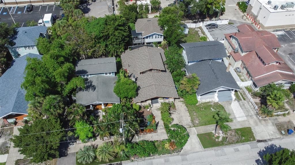 En Venta: $775,000 (4 camas, 3 baños, 2432 Pies cuadrados)