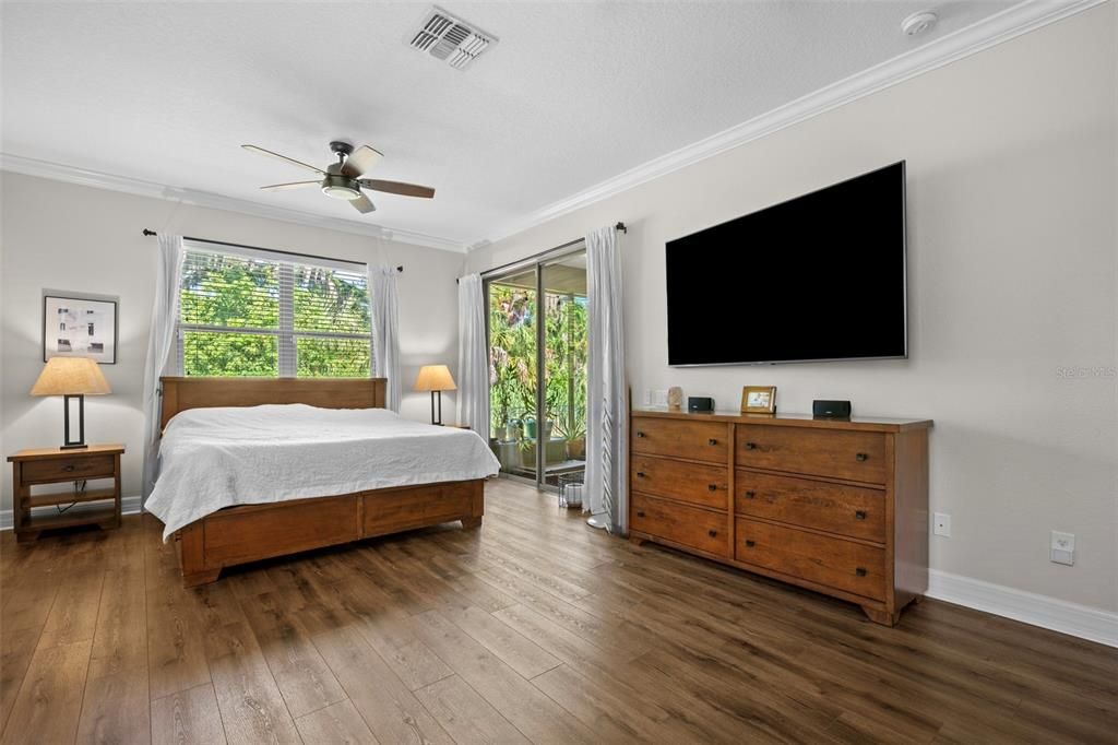 For Sale: $499,000 (4 beds, 2 baths, 2700 Square Feet)