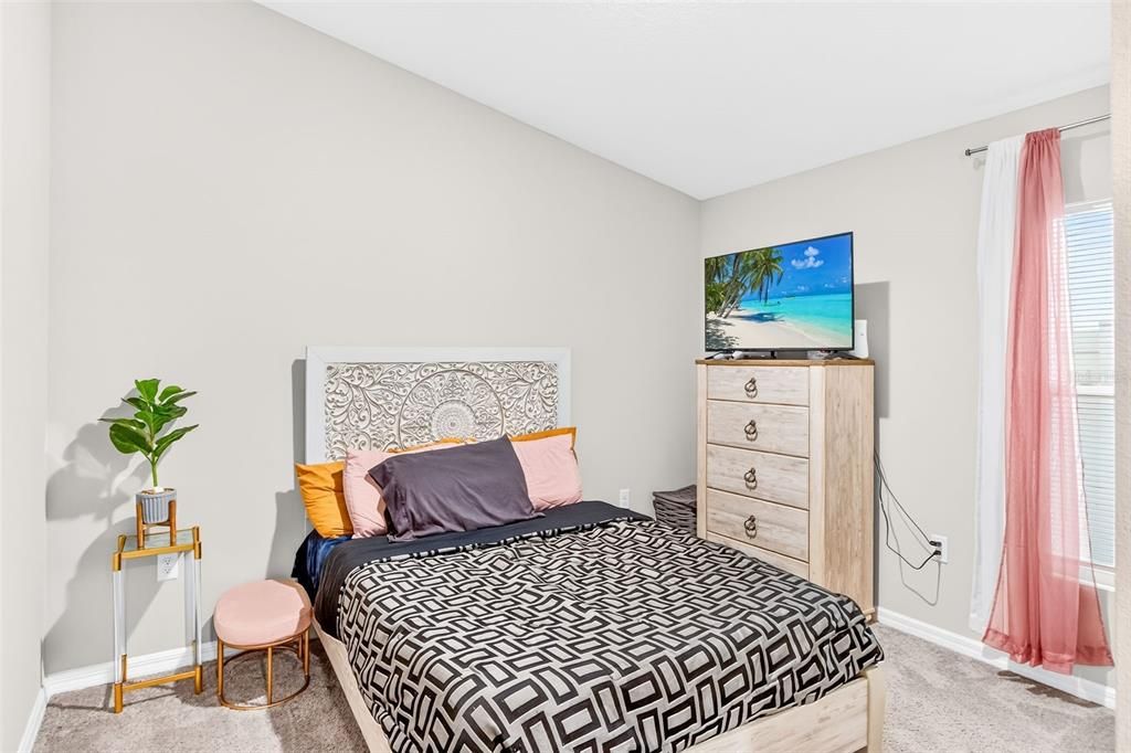 For Sale: $325,000 (4 beds, 2 baths, 1848 Square Feet)